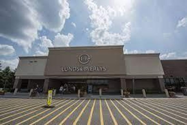Walk to Byerlys for groceries and other | Image 38