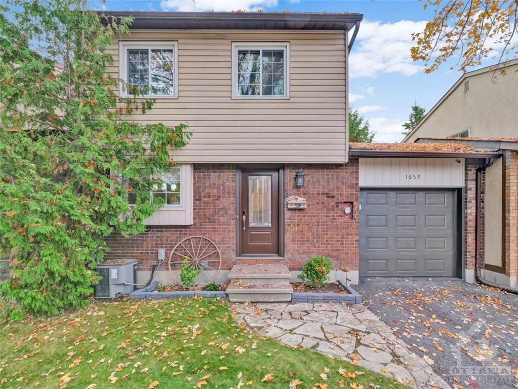 1659 Lafrance Dr, For Sale in Orléans Zoocasa