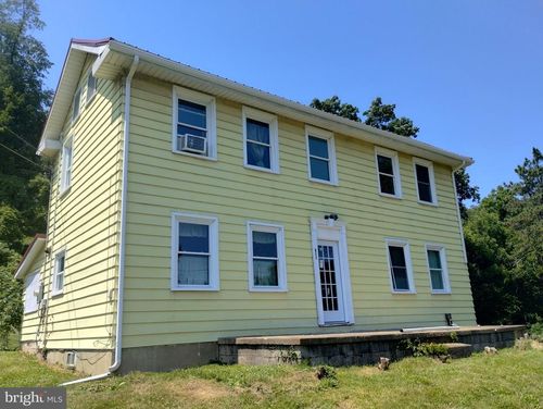 611 Old Danville Hwy, NORTHUMBERLAND, PA, 17857-8745 | Card Image