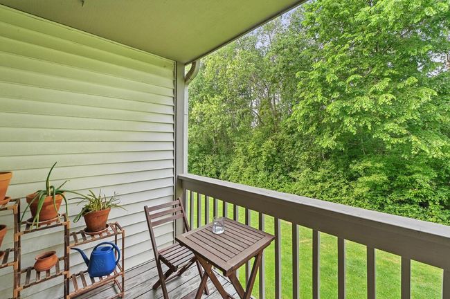 F - 584 Pewaukee Road, Condo with 2 bedrooms, 2 bathrooms and null parking in Pewaukee WI | Image 16