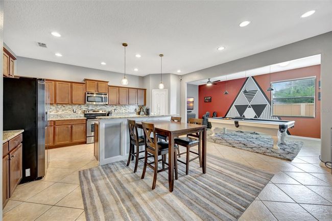 10820 Carloway Hills Dr, House other with 6 bedrooms, 4 bathrooms and null parking in Wimauma FL | Image 13