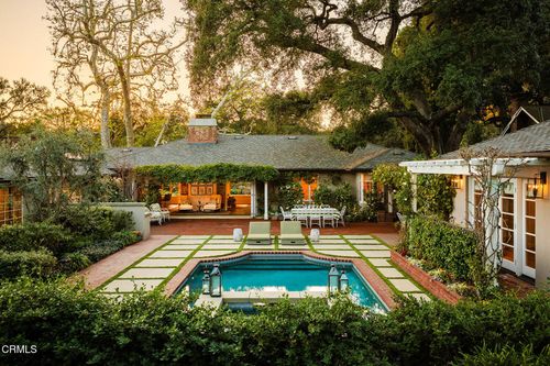 154 S Arroyo Blvd, Pasadena, CA, 91105-1535 | Card Image