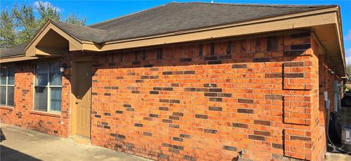 c-1302 Prosperity Dr, Edinburg, TX, 78541-2642 | Card Image