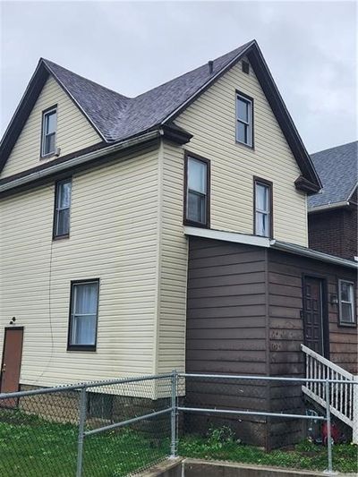 545 W Brady St, House other with 3 bedrooms, 1 bathrooms and 1 parking in City Of But Nw PA | Image 2