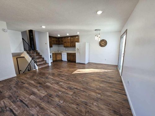 8792-8792 N Maplebrook Cir, Brooklyn Park, MN, 55445-1934 | Card Image