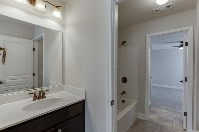 6472 Hickory Branch Dr, House other with 5 bedrooms, 4 bathrooms and 2 parking in Hoschton GA | Image 37
