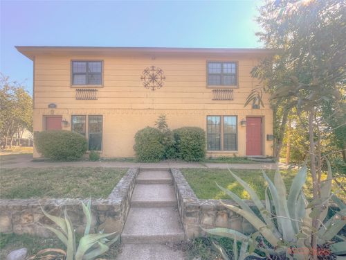 1911 Sutter St, Fort Worth, TX, 76107-4440 | Card Image