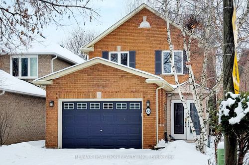 45 Newmill Cres, Richmond Hill, ON, L4C9T6 | Card Image