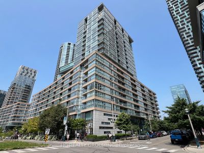 1602 - 10 Capreol Crt, Condo with 2 bedrooms, 2 bathrooms and 1 parking in Toronto ON | Image 1