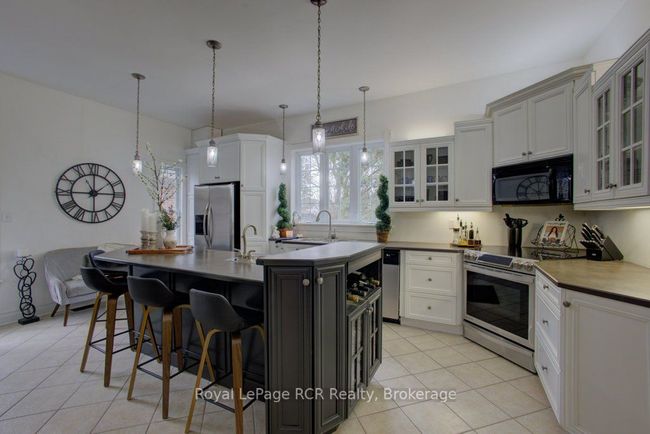 116 Walton St, House other with 3 bedrooms, 2 bathrooms and 5 parking in Arthur ON | Image 8