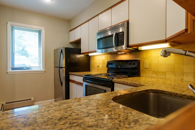 UNIT-1D - 40 Heather Dr, Condo with 3 bedrooms, 3 bathrooms and null parking in White River Junction VT | Image 11