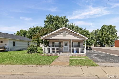 707 N Delmar Avenue, Hartford, IL, 62048 | Card Image