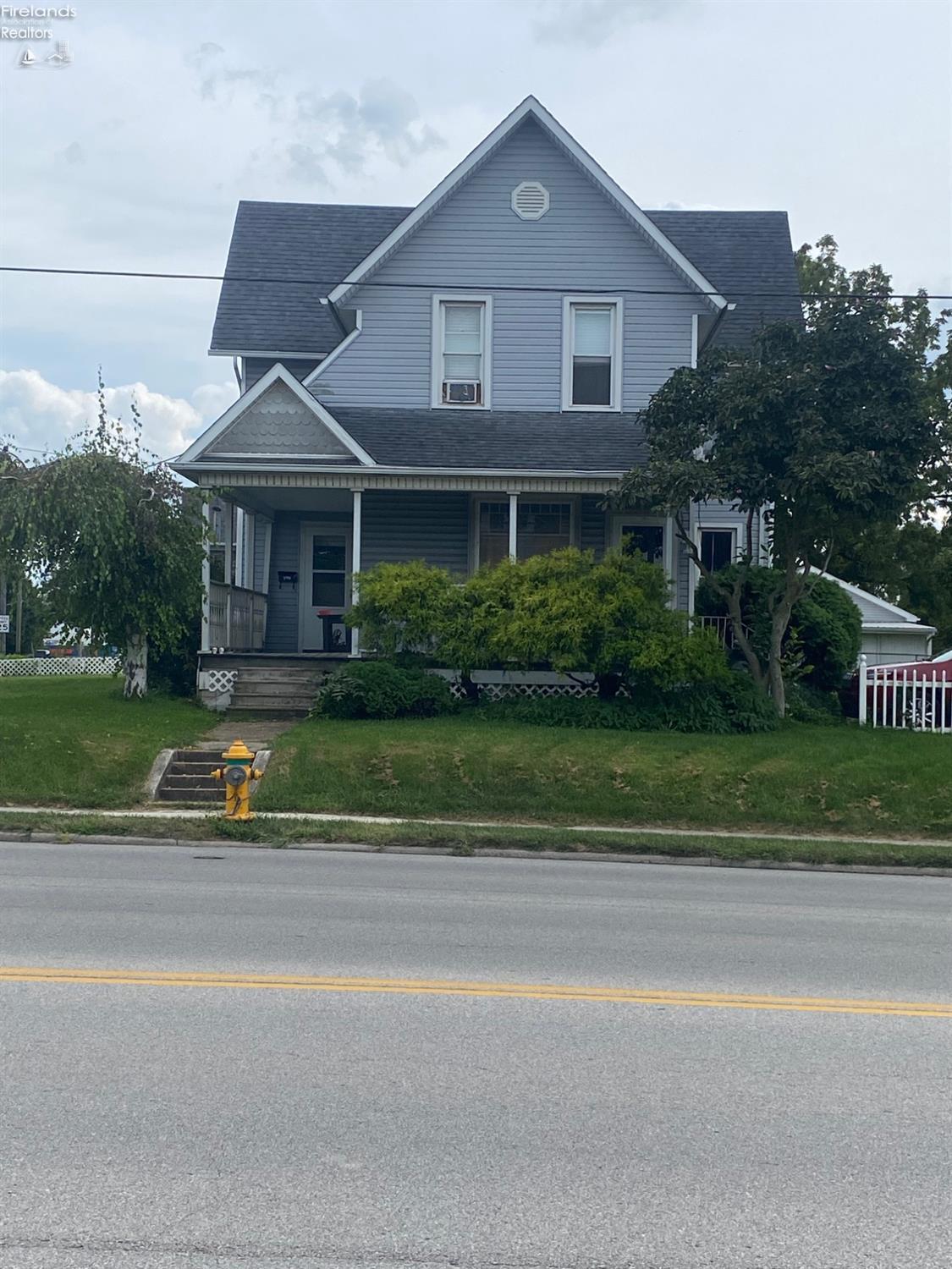 710 E Main St, Bellevue, OH 44811