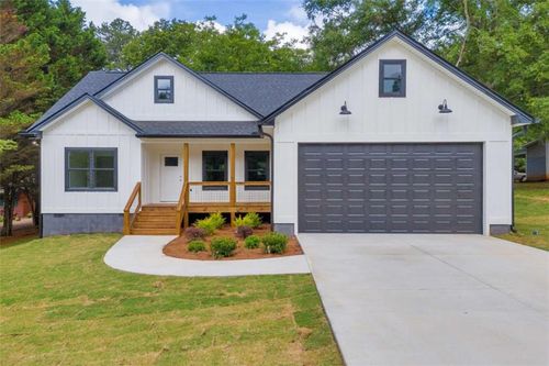 256 Adams Place Dr, Royston, GA, 30662-2428 | Card Image