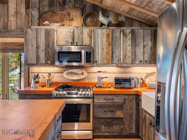 Gas Range & Custom Cabinets | Image 12