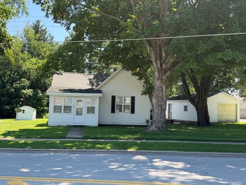 103 E State St, Mahomet, IL, 61853-9597 | Card Image