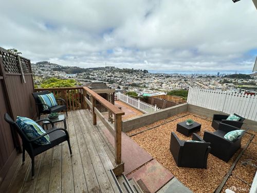 66 Athens St, San Francisco, CA, 94112-1602 | Card Image