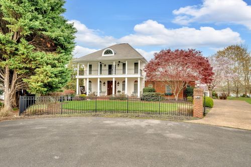 471 Chelaque Way, Mooresburg, TN, 37811-2660 | Card Image