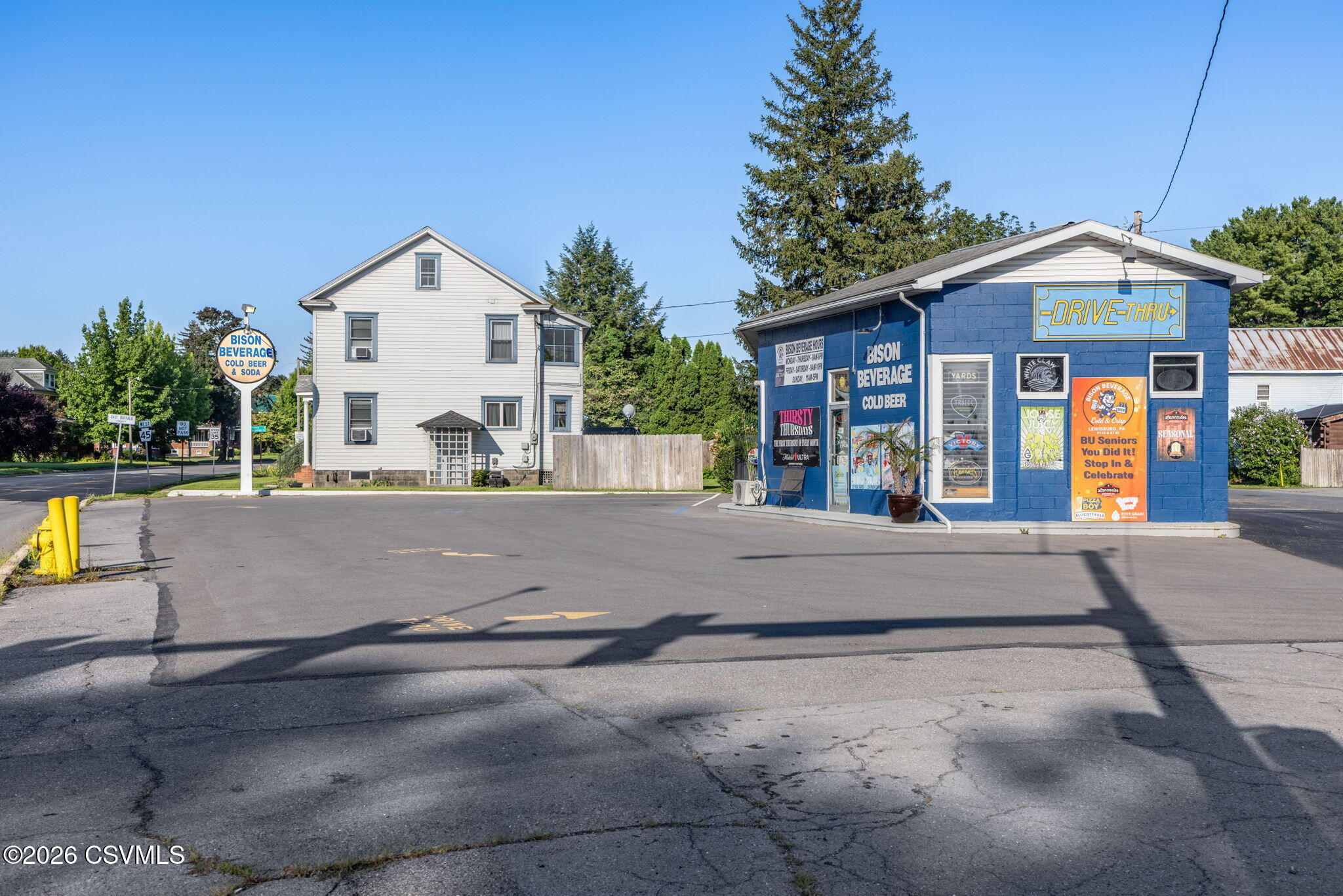 910 W Market St, Lewisburg, PA 17837