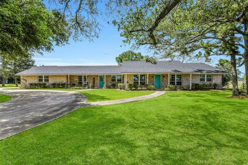 3358 County Road 172, Alvin, TX, 77511-0304 | Card Image