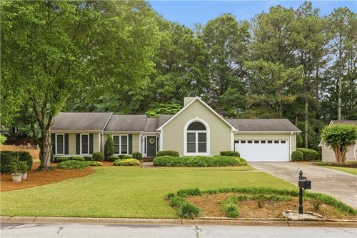 2824 Carriage Rowe, Duluth, GA, 30096-5409 | Card Image