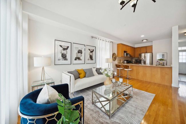 83 Cabernet Rd, House attached with 3 bedrooms, 4 bathrooms and 2 parking in Vaughan ON | Image 5
