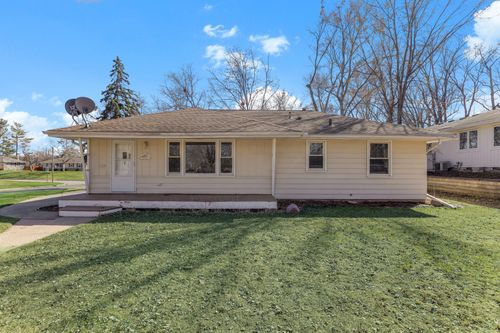 2201 W 91 1/2 St, Bloomington, MN, 55431-2207 | Card Image
