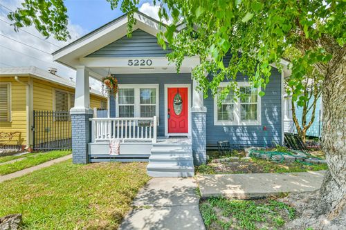 5220 Avenue P 1/2, Galveston, TX, 77551-5141 | Card Image
