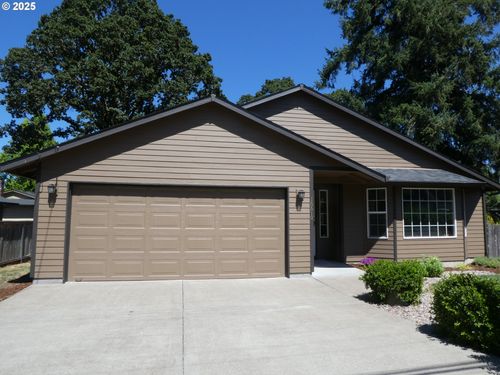 16610 Se Valley View Rd, Milwaukie, OR, 97267-6329 | Card Image