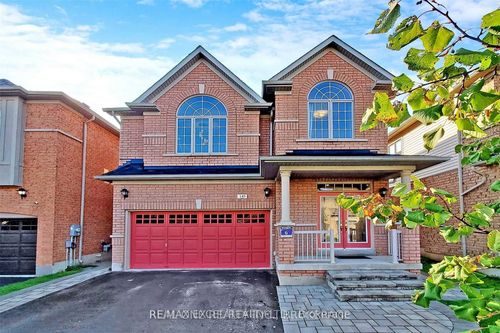 main-145 Cabin Trail Cres, Stouffville, ON, L4A0S7 | Card Image