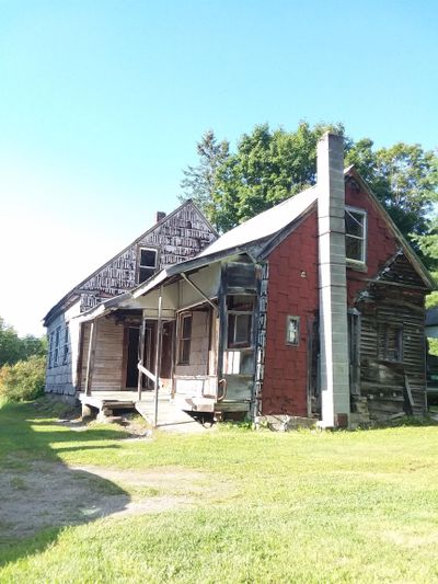 98 South Street, House other with 3 bedrooms, 1 bathrooms and null parking in Concord VT | Image 3