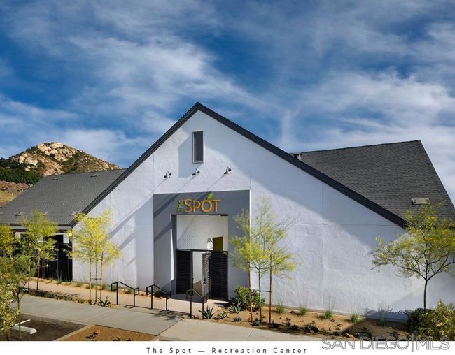 356 - 35568 Orchard Trl, House other with 4 bedrooms, 3 bathrooms and 4 parking in Fallbrook CA | Image 6