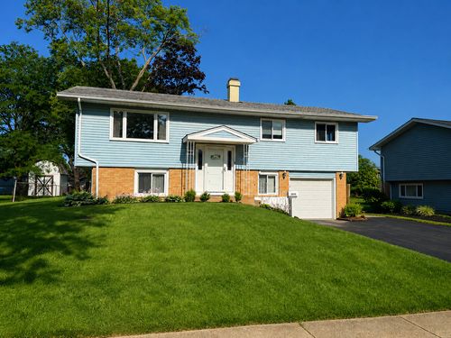 2010 Carleton Rd, Hoffman Estates, IL, 60169-4117 | Card Image