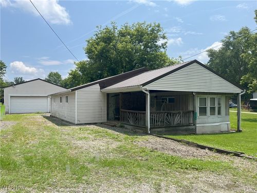 1376 Fairview Ave, Atwater, OH, 44201-9319 | Card Image