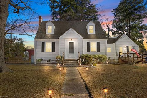 117 Scott St, Franklin, VA, 23851-2985 | Card Image