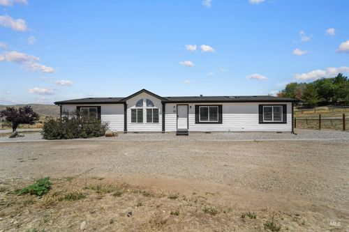 18 Quail Rd, Horseshoe Bend, ID, 83629-8002 | Card Image
