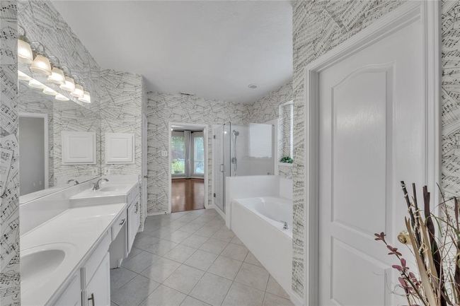 2426 Hanston Ct, House other with 4 bedrooms, 3 bathrooms and 2 parking in Pearland TX | Image 16