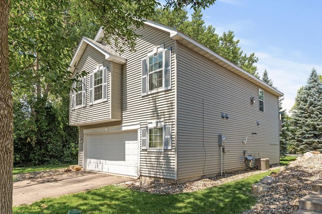 7371 Devin Ln, Townhouse with 3 bedrooms, 3 bathrooms and null parking in Shakopee MN | Image 27