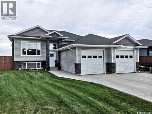 601 Selkirk St, Outlook, SK, S0L2N0 | Card Image