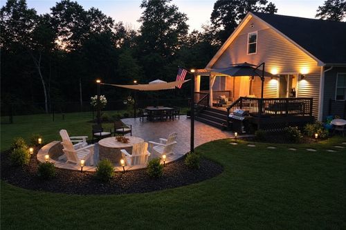 95 Buttonwoods Rd, Richmond, RI, 02898-1117 | Card Image