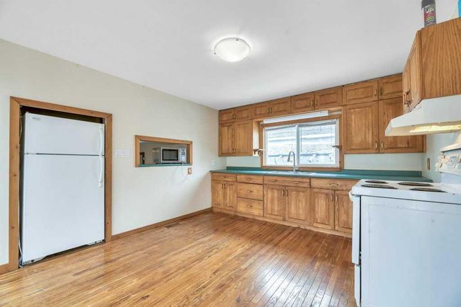 96 2 Avenue W, House other with 3 bedrooms, 2 bathrooms and 2 parking in Tilley AB | Image 9