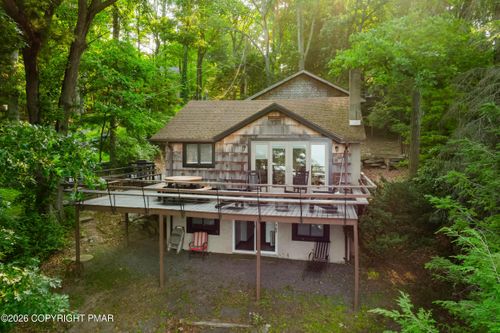 101 Antler Ridge Ct, Hawley, PA, 18428-7001 | Card Image