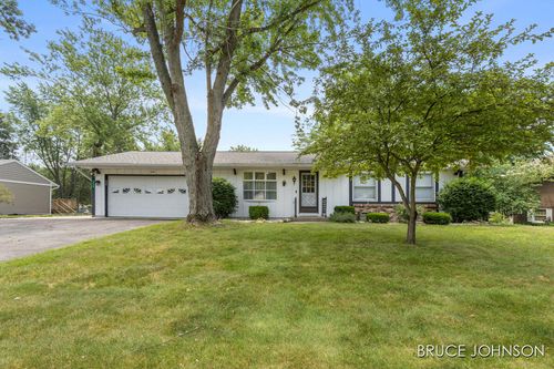 1236 S Van Bruggen Drive, Plainwell, MI, 49080 | Card Image