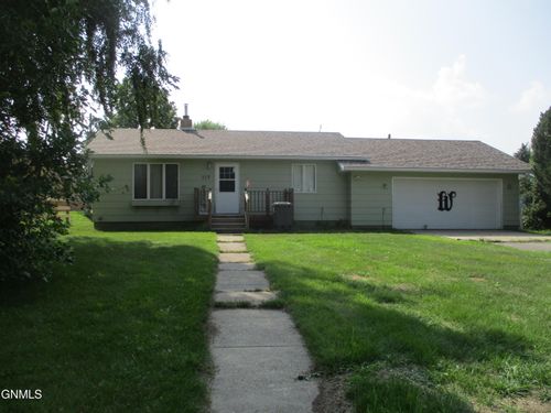 117 Summit St, Underwood, ND, 58576-4319 | Card Image