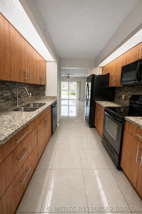 206c-12551 Sw 16th Ct, Pembroke Pines, FL, 33027-2183 | Card Image
