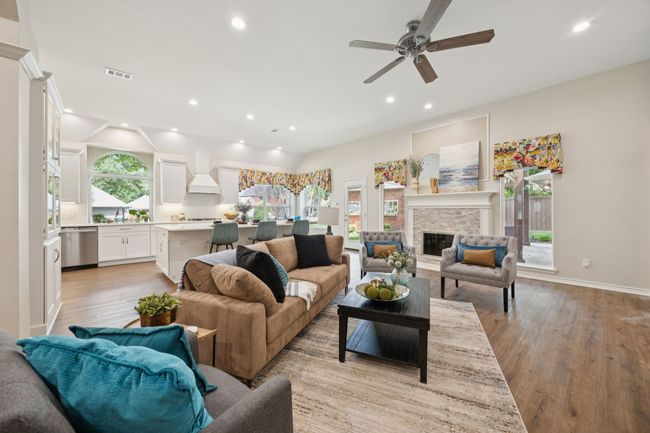 2001 Elm Creek Ln, House other with 3 bedrooms, 2 bathrooms and null parking in Flower Mound TX | Image 5