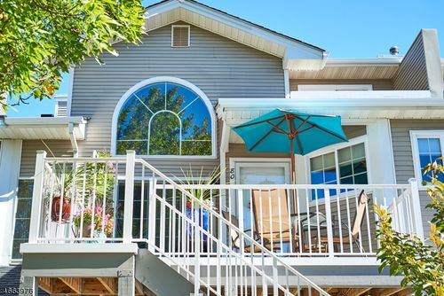 80 Ashley Ct, Bedminster, NJ, 07921-1441 | Card Image