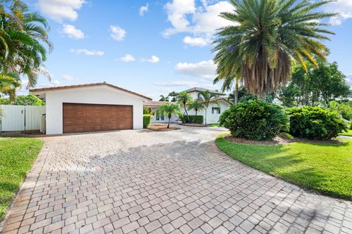 2011 Ne 55th St, Fort Lauderdale, FL, 33308-3152 | Card Image