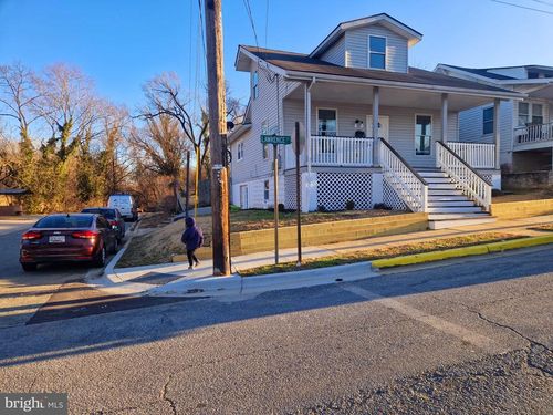 4017 Lawrence St, BRENTWOOD, MD, 20722-2125 | Card Image