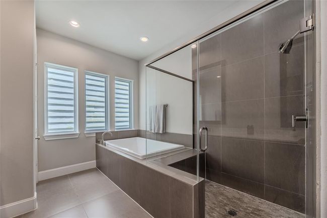 8670 Green Kolbe Ln, House other with 3 bedrooms, 3 bathrooms and 2 parking in Houston TX | Image 24